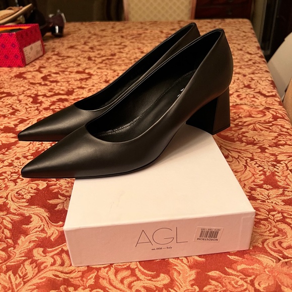AGL - Tracy Block Heels NIB - NEW - size 11 - Reg $398. Black. - Picture 1 of 9